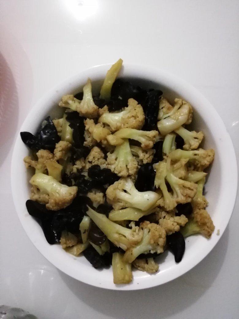 花菜炒木耳