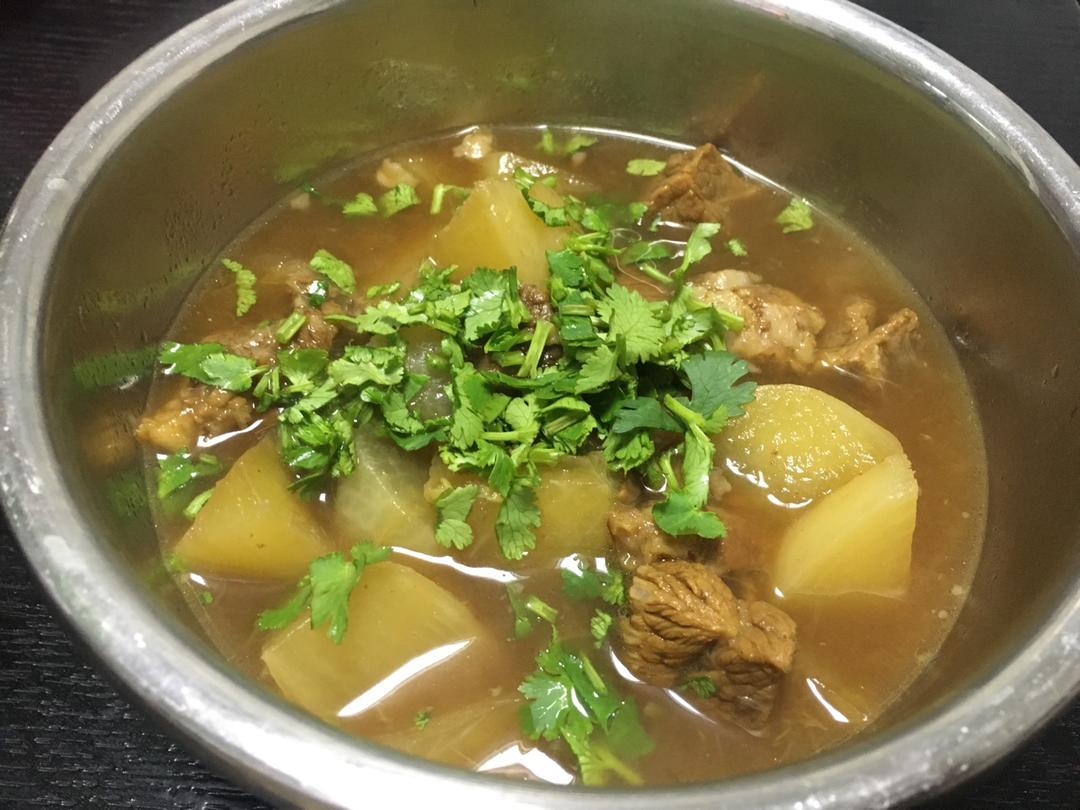 萝卜炖牛肉