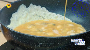 《中餐厅》 超简单美味的海蛎煎蛋的做法 步骤2