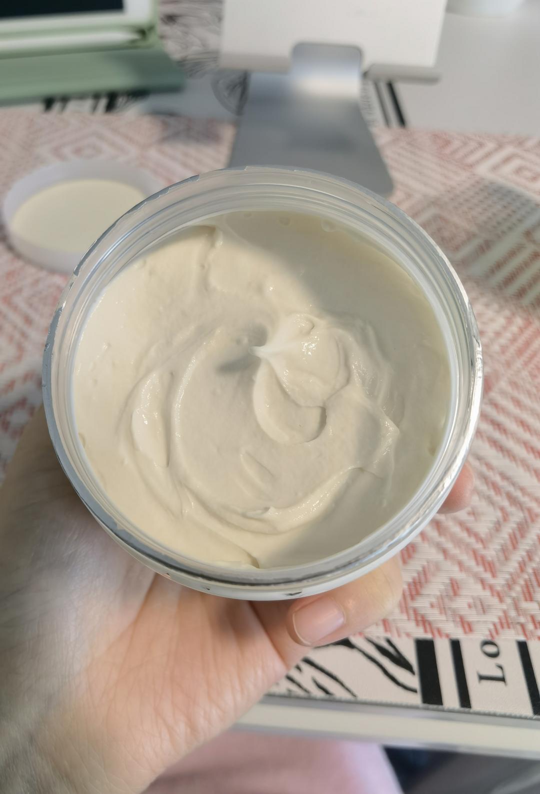 浓稠如奶酪的希腊酸奶