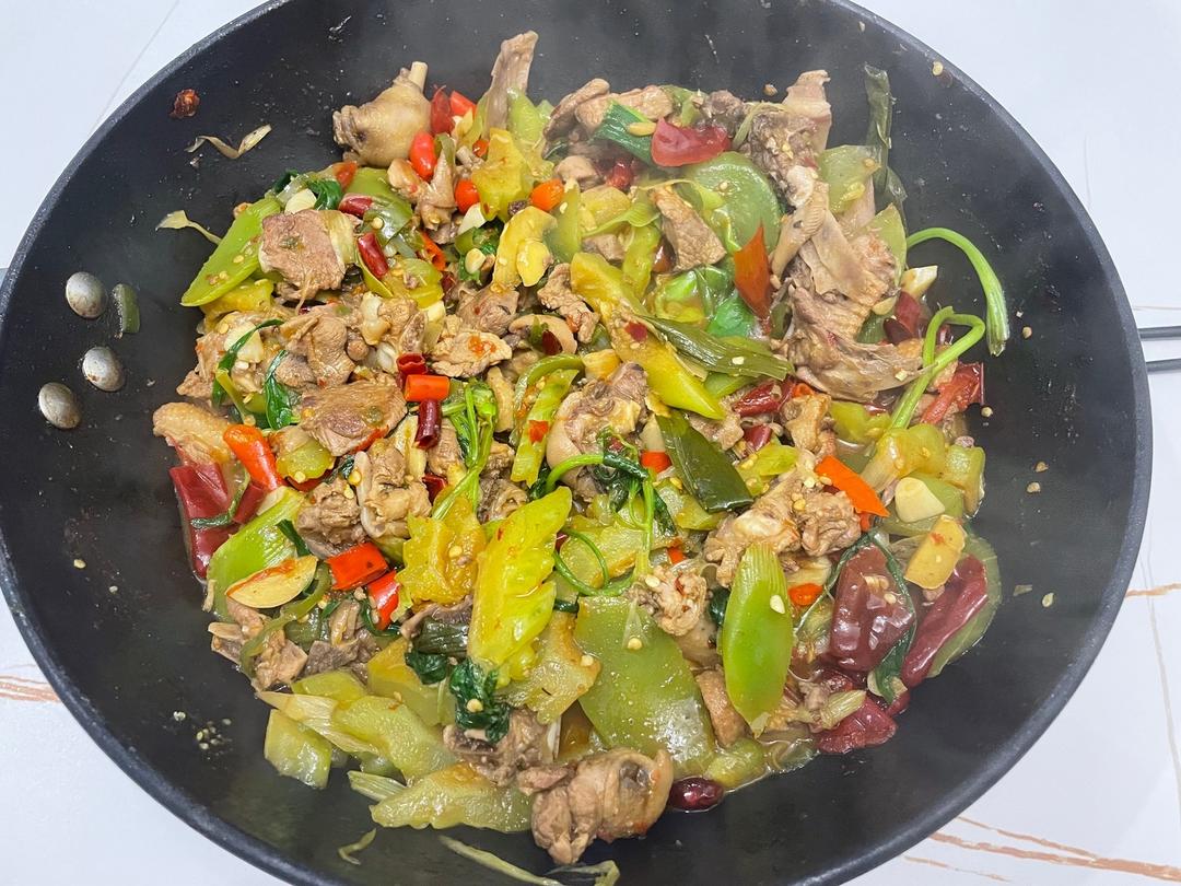 酸辣啤酒鸭的做法