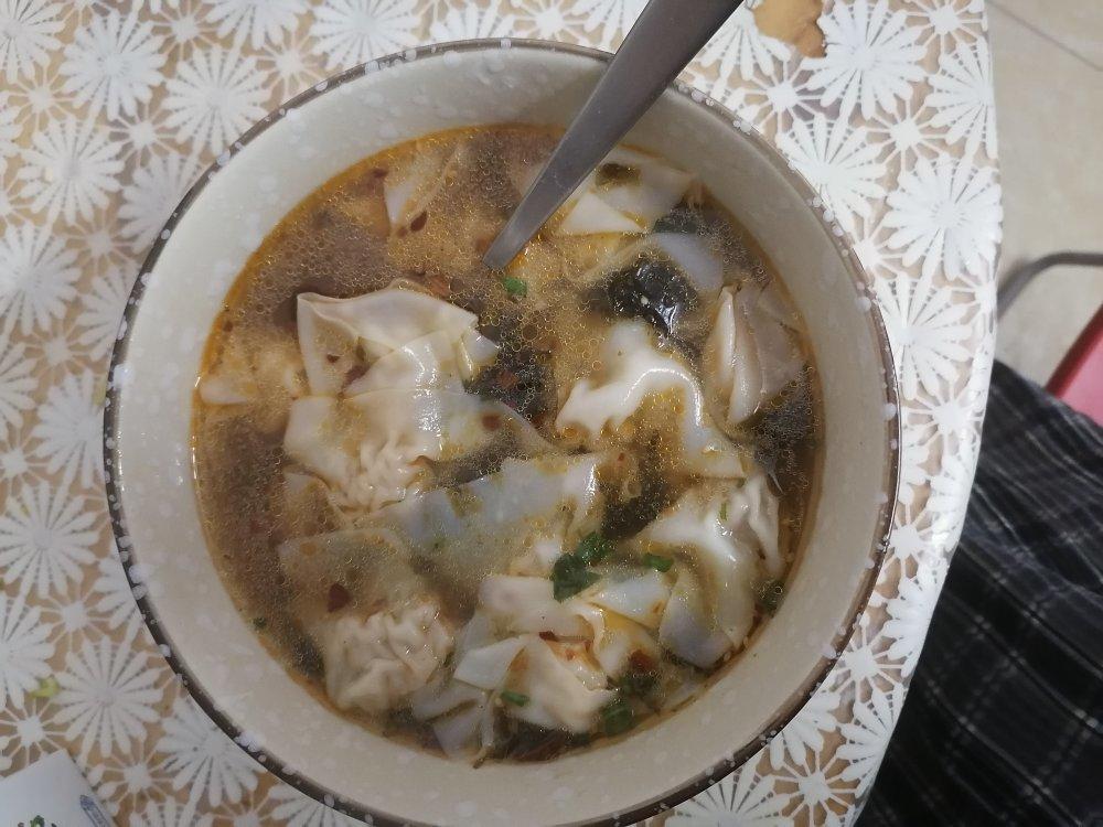 🔥好吃到汤汁都不剩❗️酸汤馄饨❗️