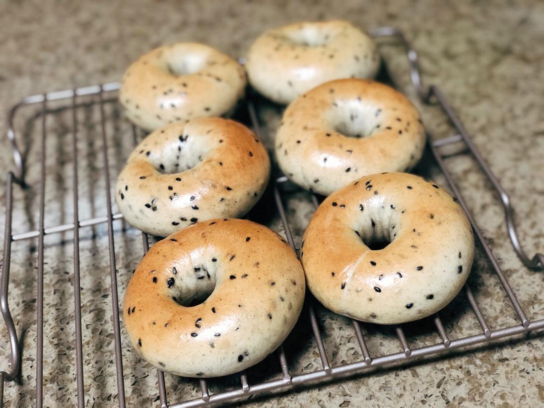 黑芝麻全麦贝果（不用揉出手套膜的快手做法）