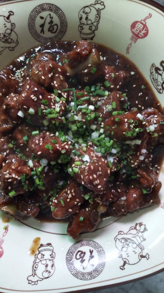 厨师长教你：“糖醋排骨”的传统做法，口感丰富细腻