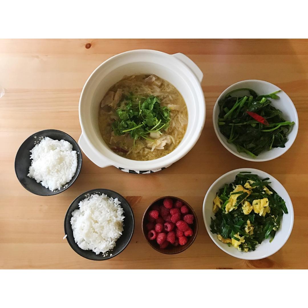 酸菜白肉炖粉条