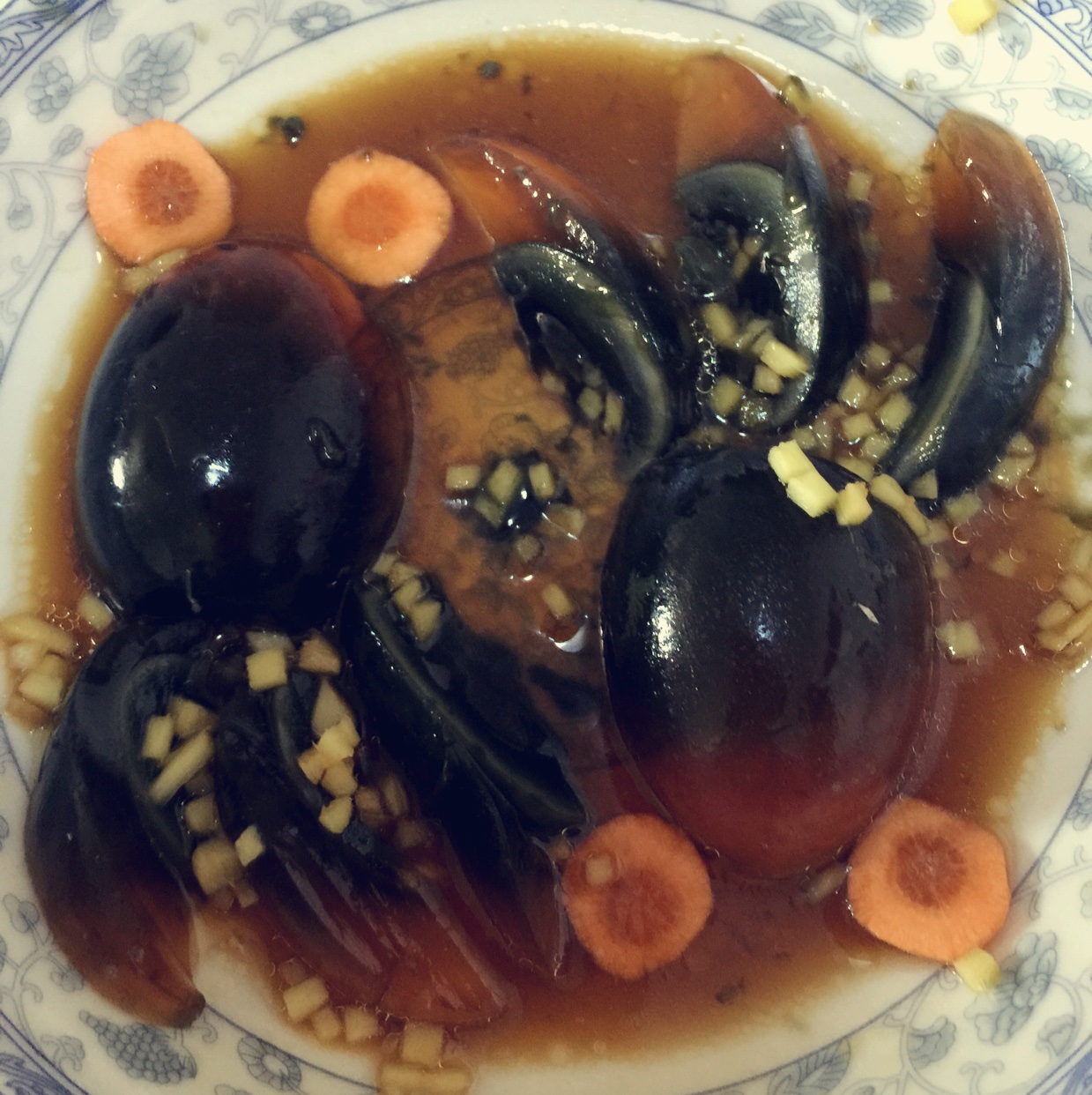 凉拌皮蛋
