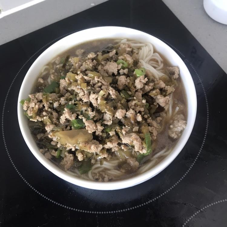 雪菜肉丝面