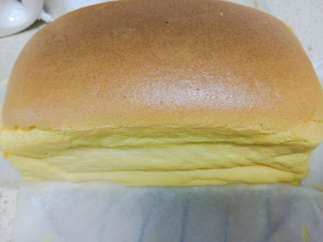 堪比柯基屁股
爆浆芝士🧀古早蛋糕