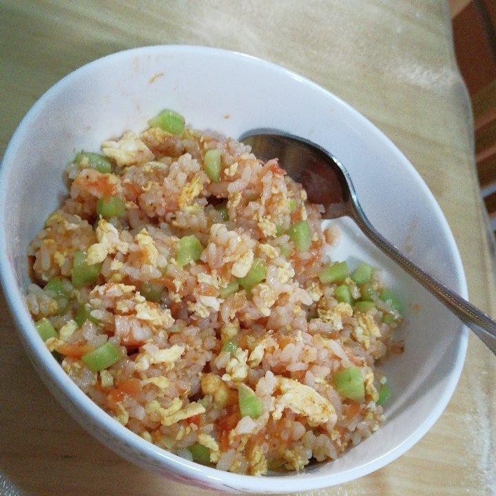 番茄虾仁蛋炒饭