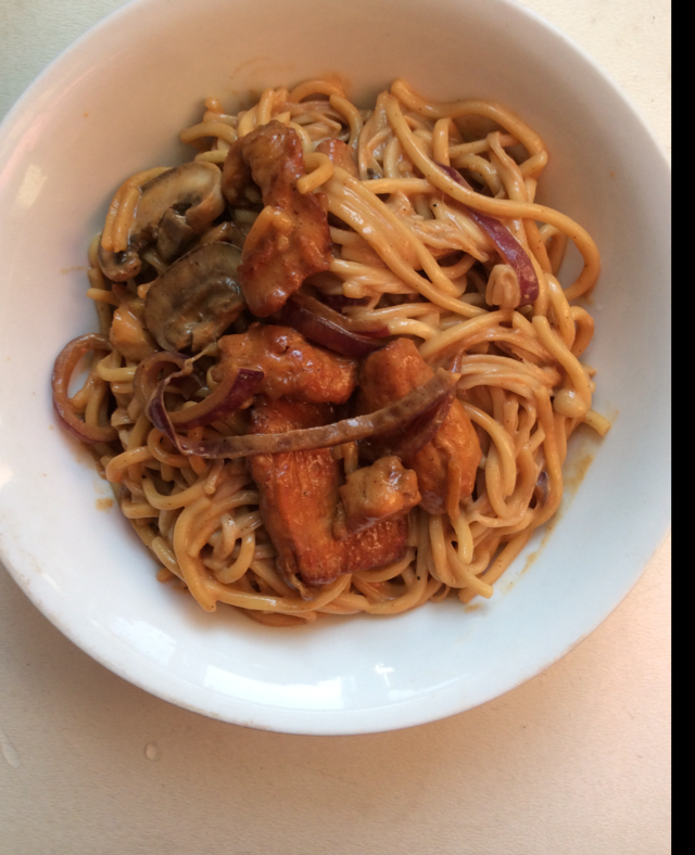 麻酱鸡肉面  Sesame paste Chicken Noodles