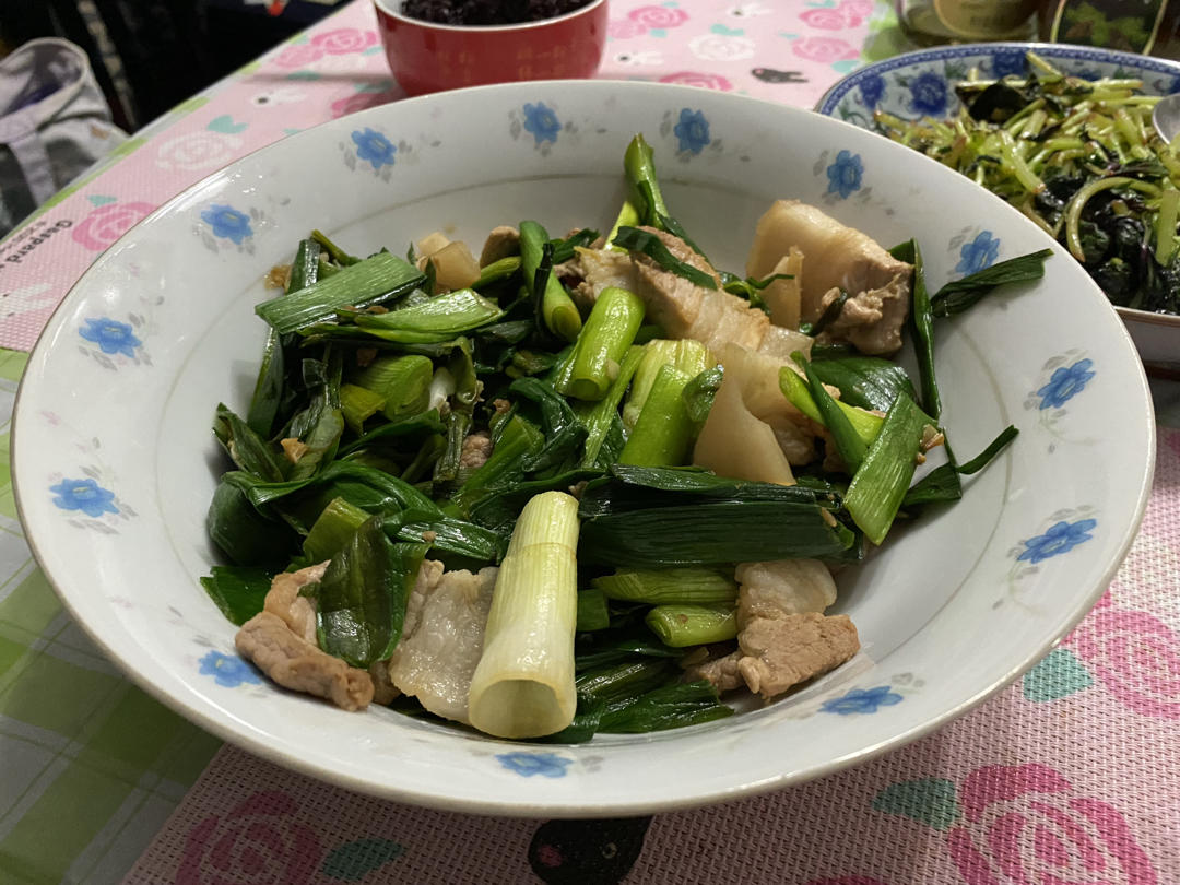 大蒜炒肉片