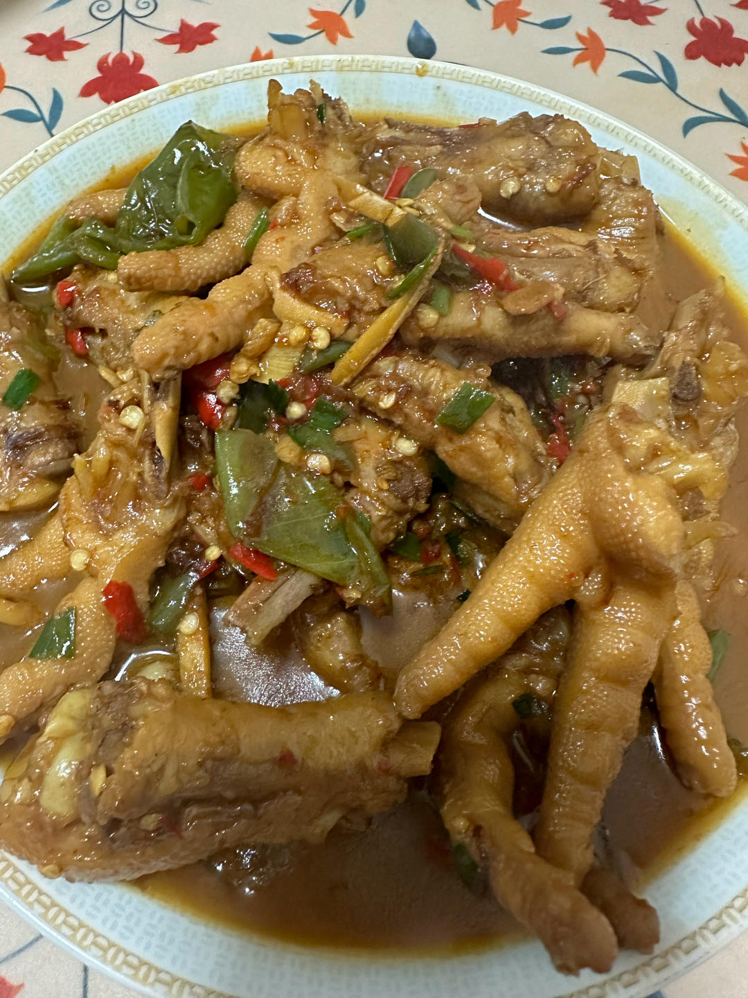 红烧鸡爪