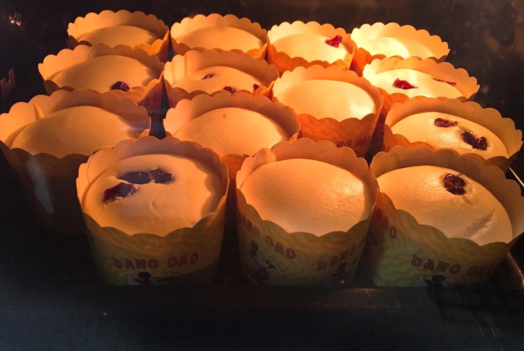 轻盈如云朵般的戚风蛋糕 后蛋法 超级详细附视频