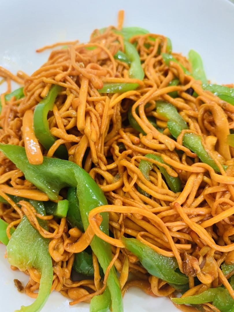 斋界做的小炒虫草花