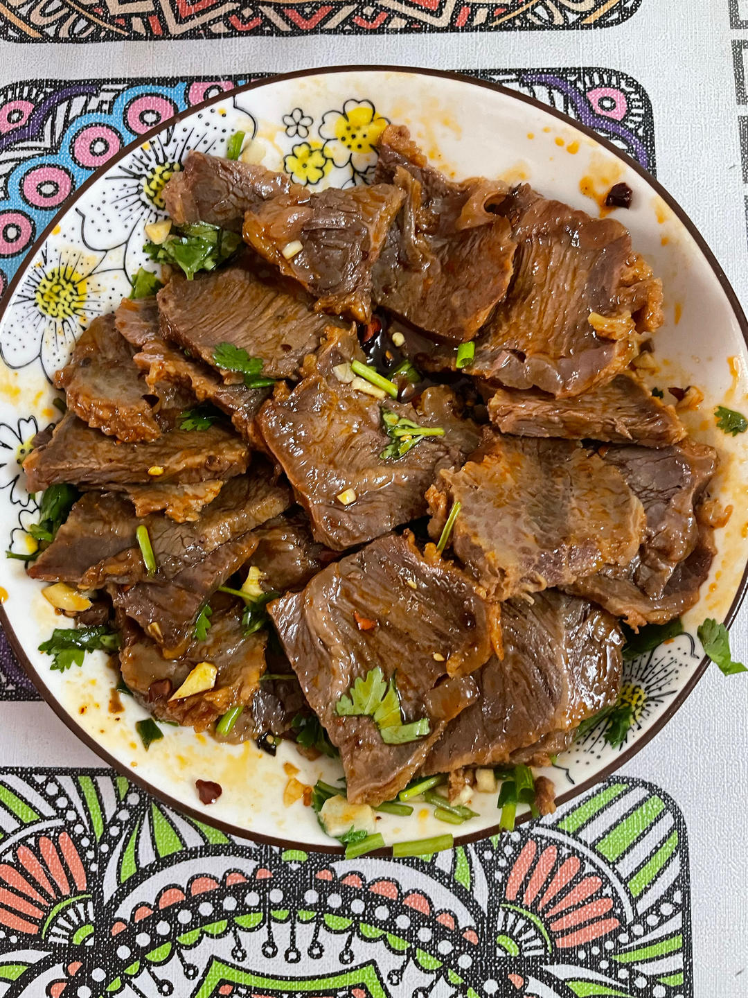 凉拌菜｜香菜拌卤牛肉