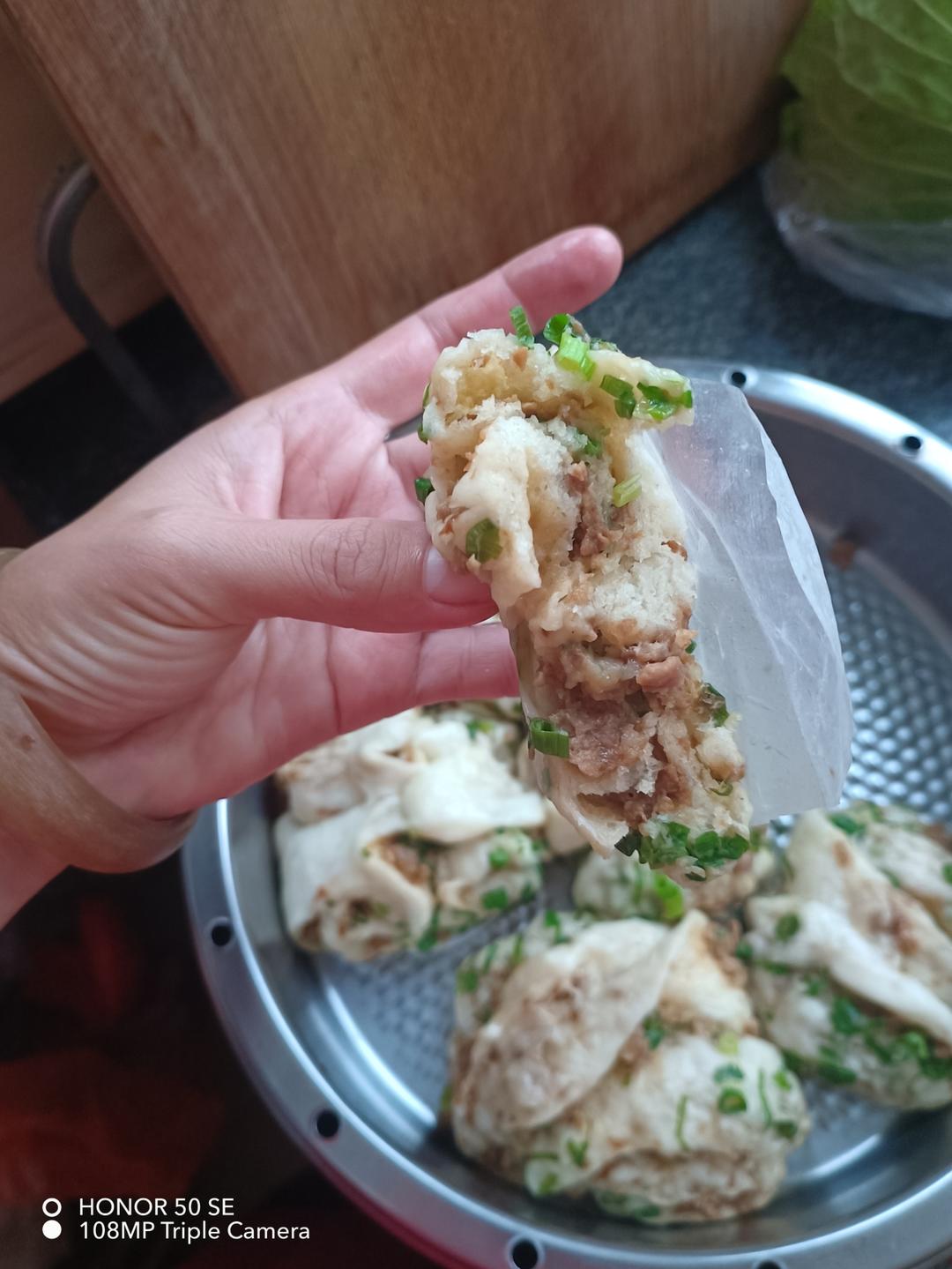 肉末花卷