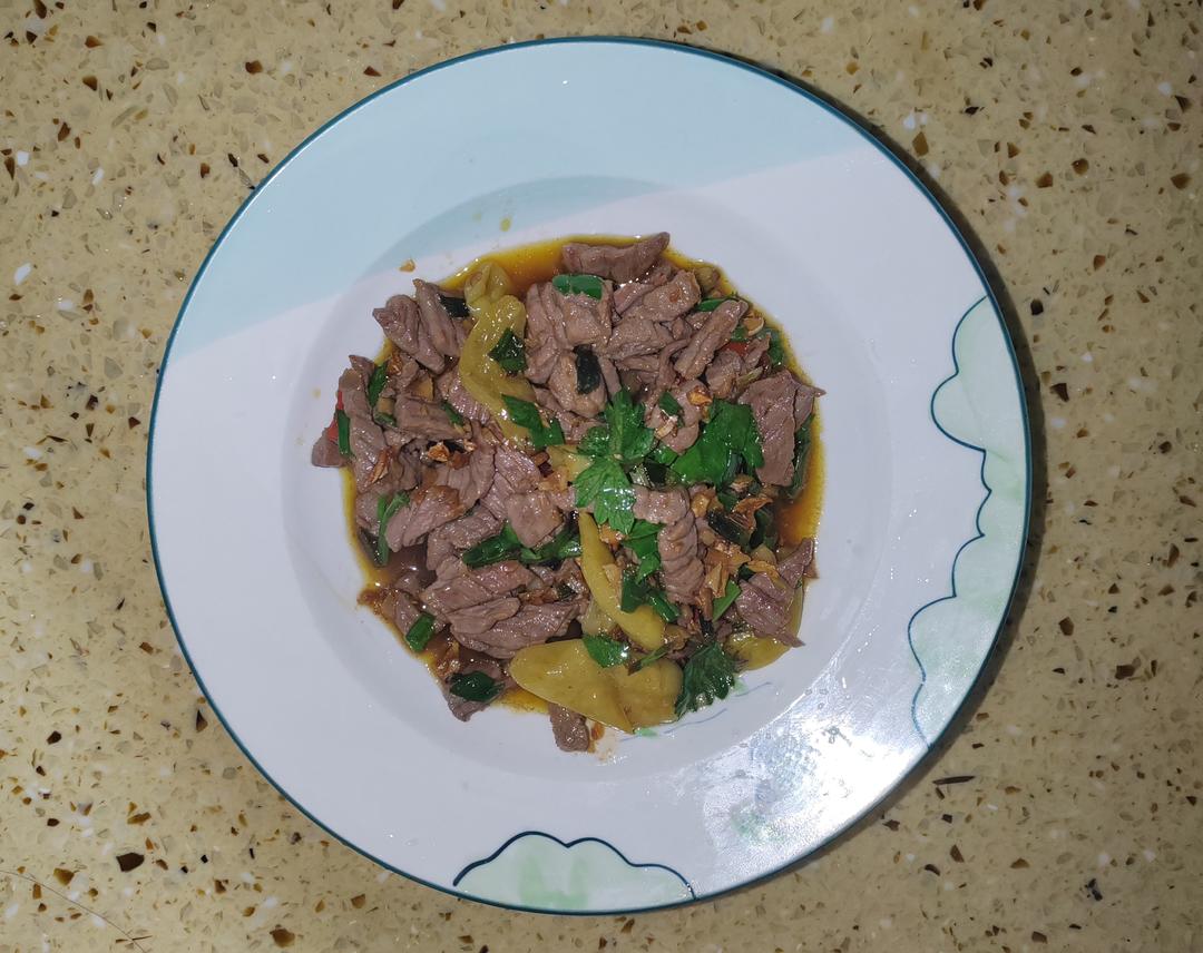 🥙香辣鲜嫩的泡椒牛肉，真的太好吃了，晚上多干了两碗饭🍚🍚，酸酸辣辣开胃的下饭菜