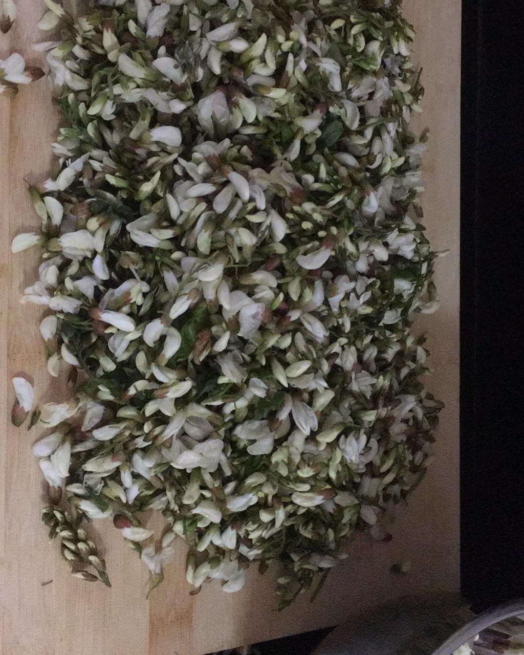 槐花麦饭－春天的味道