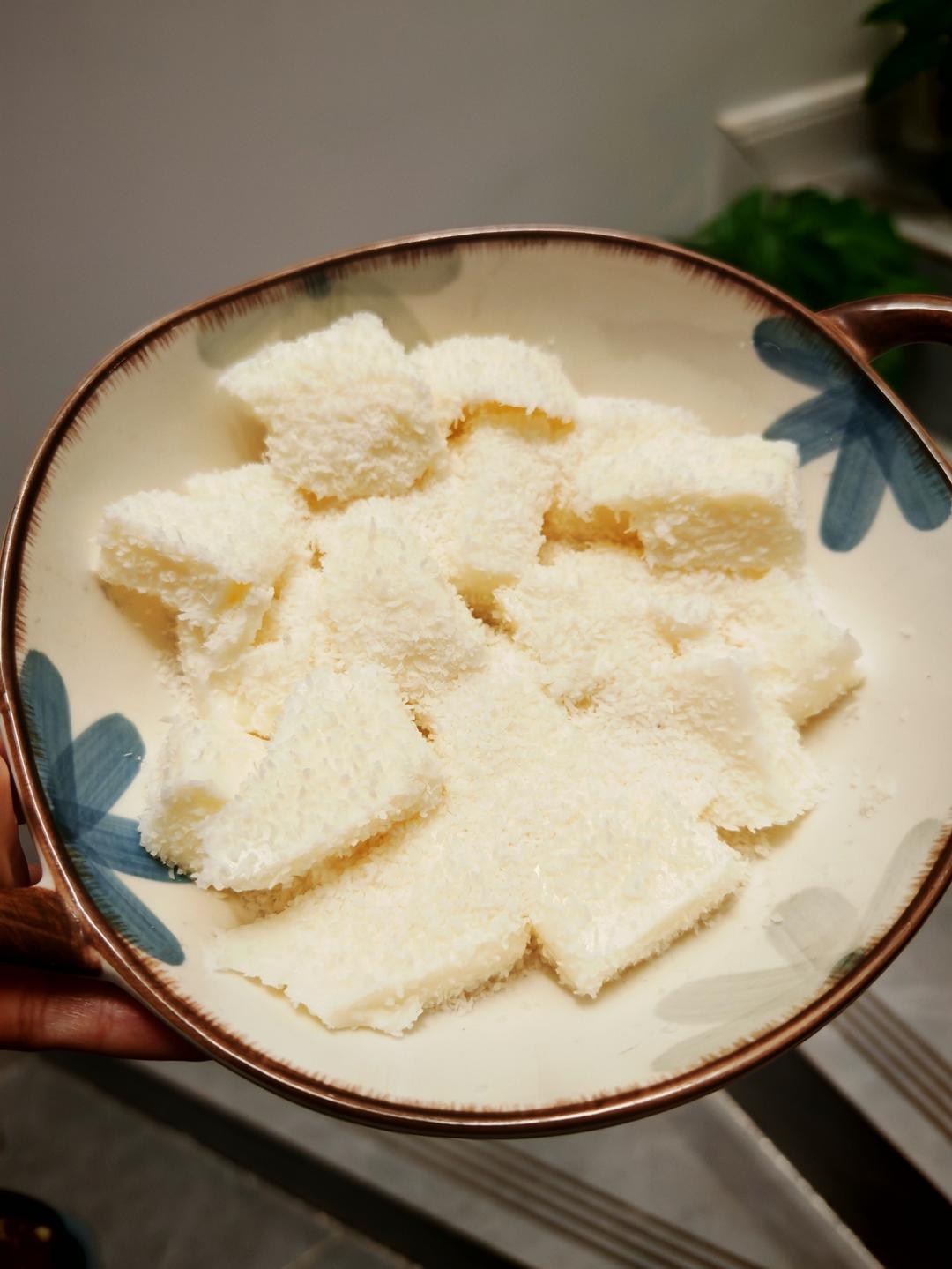 椰蓉牛奶小方（不用淡奶油，炼奶）