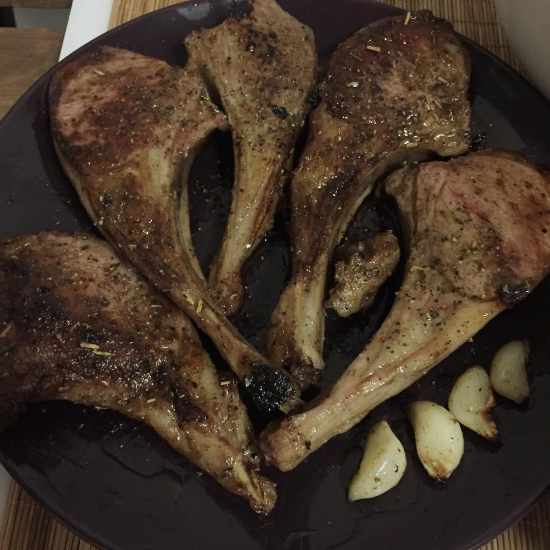 蒜香煎羊排