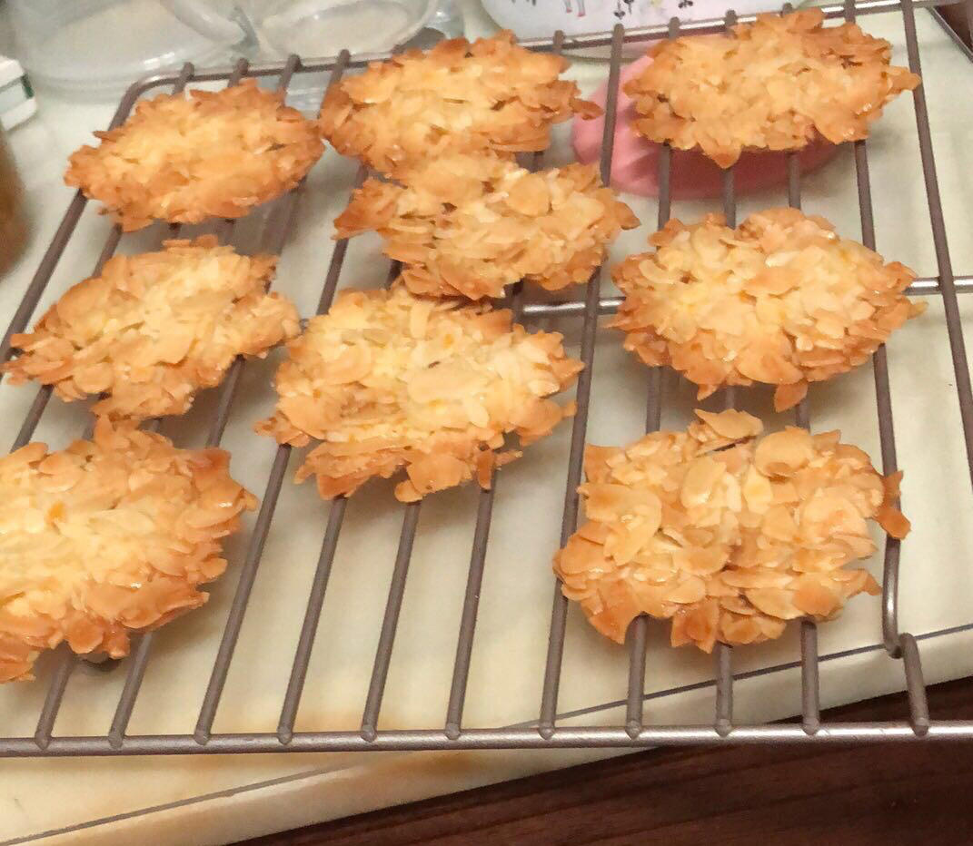 杏仁瓦片：薄脆香酥小零食。
