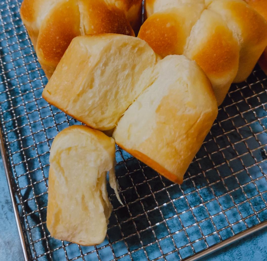 纯奶手撕吐司的做法 步骤1