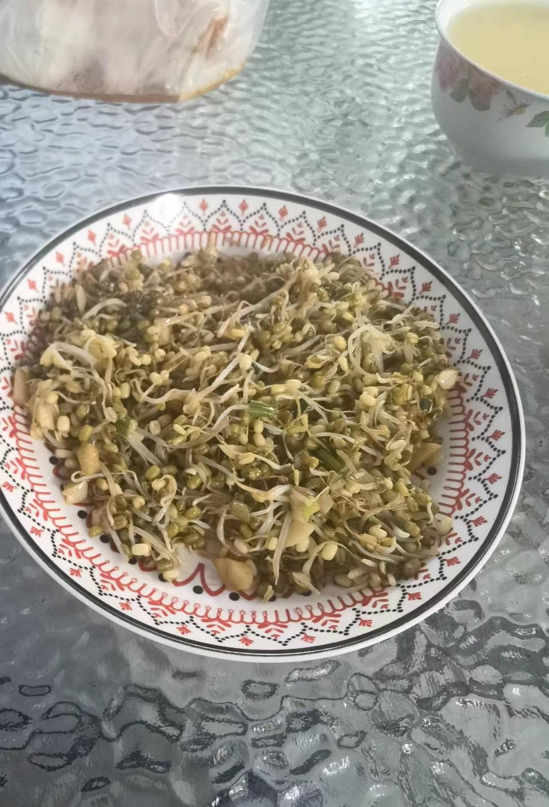 快炒自发豆芽！