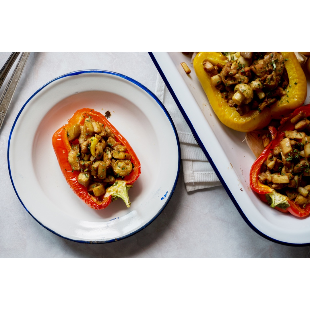 蘑菇鸡丁填彩椒