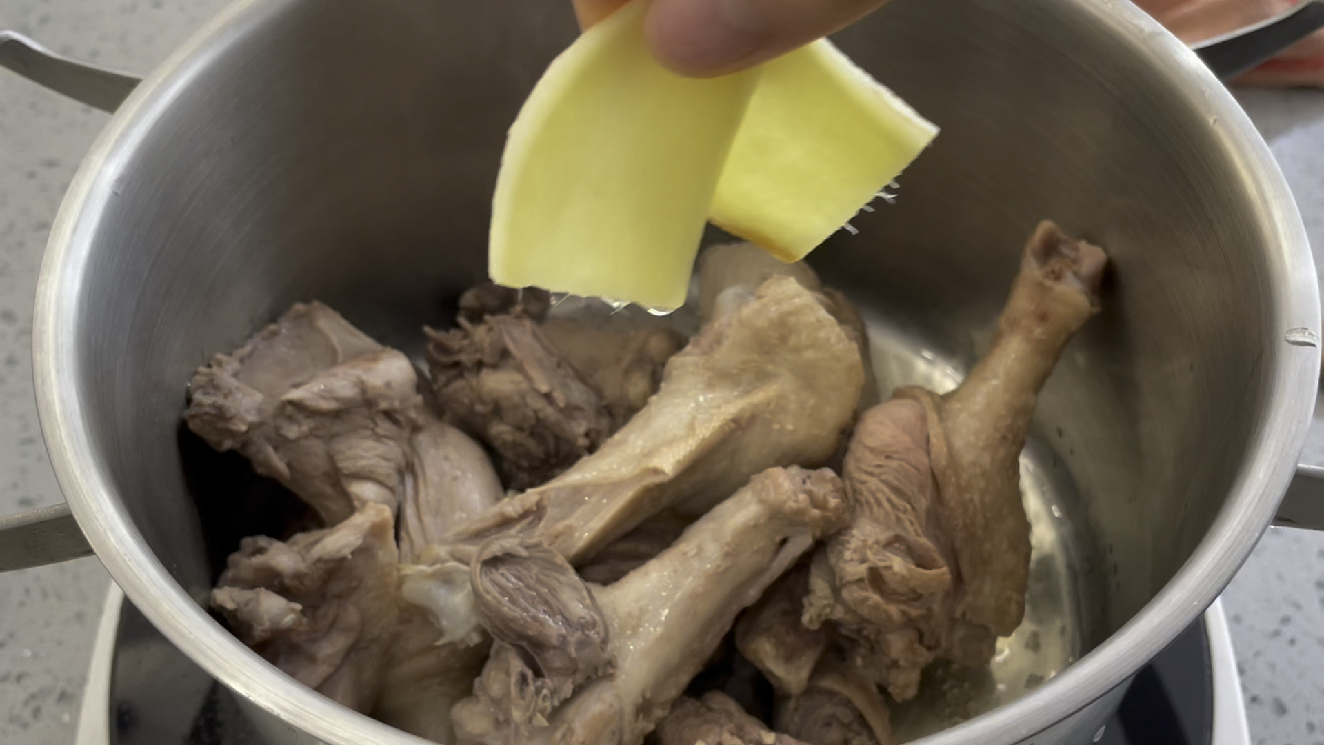 上海笋丝火腿老鸭汤 - 奶白的鲜汤是几辈人的回忆的做法 步骤8