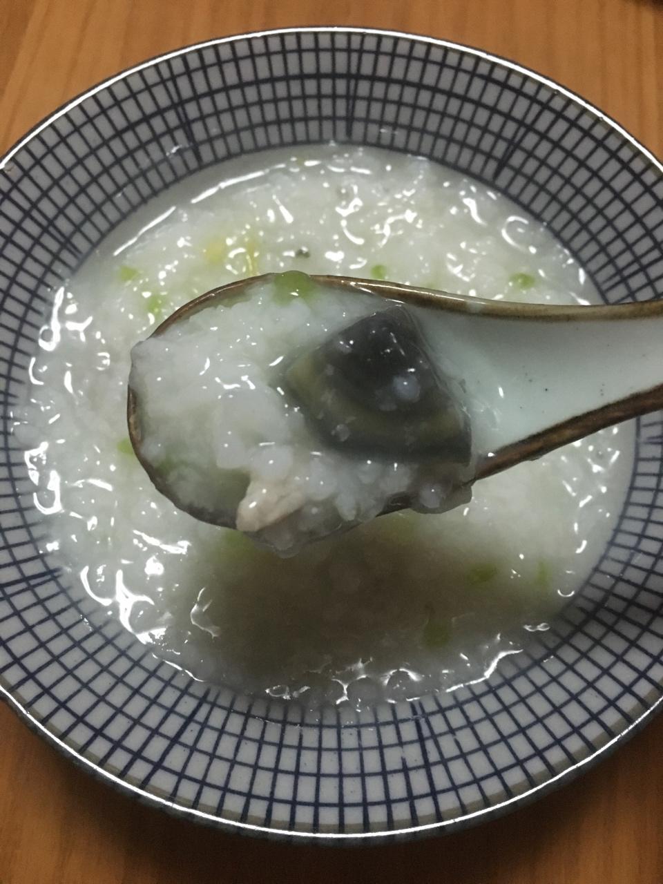 堂妈家的皮蛋瘦肉粥