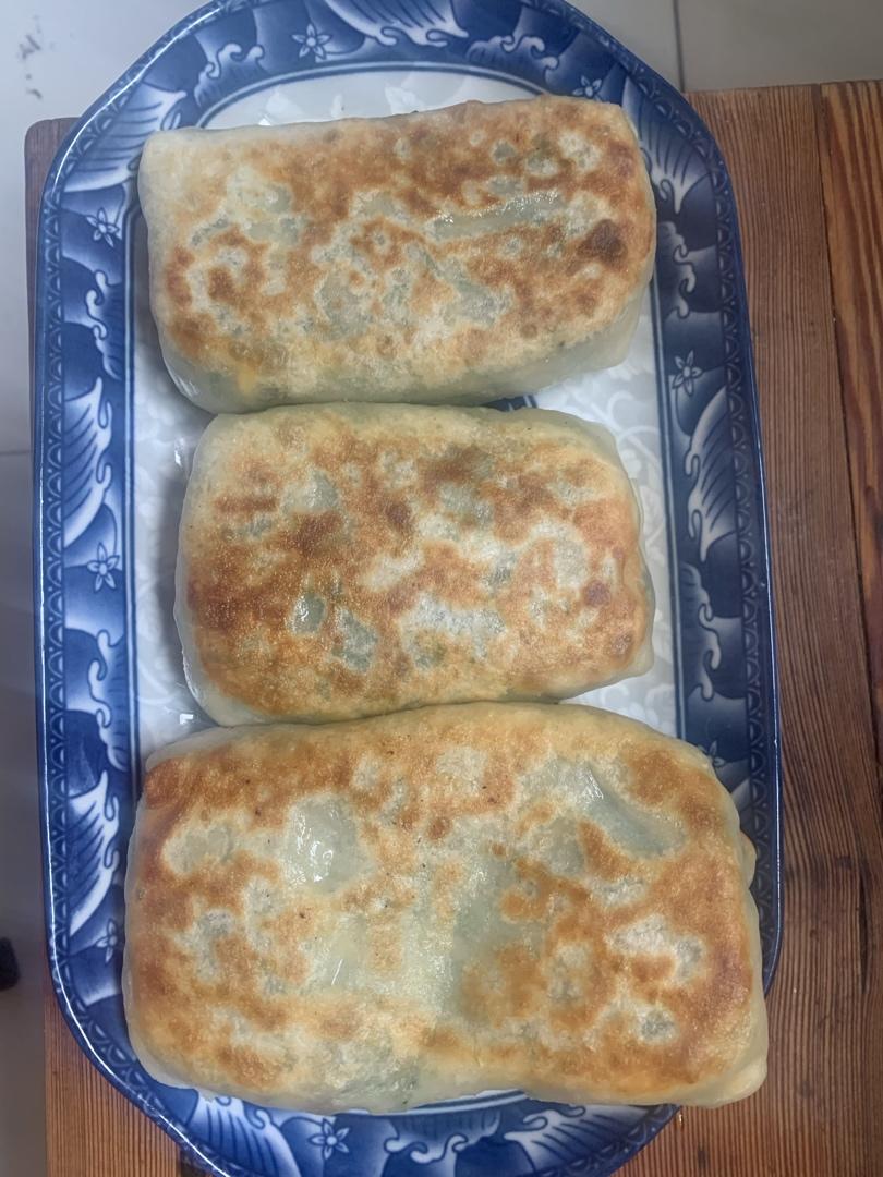 吹弹可破的韭菜盒子