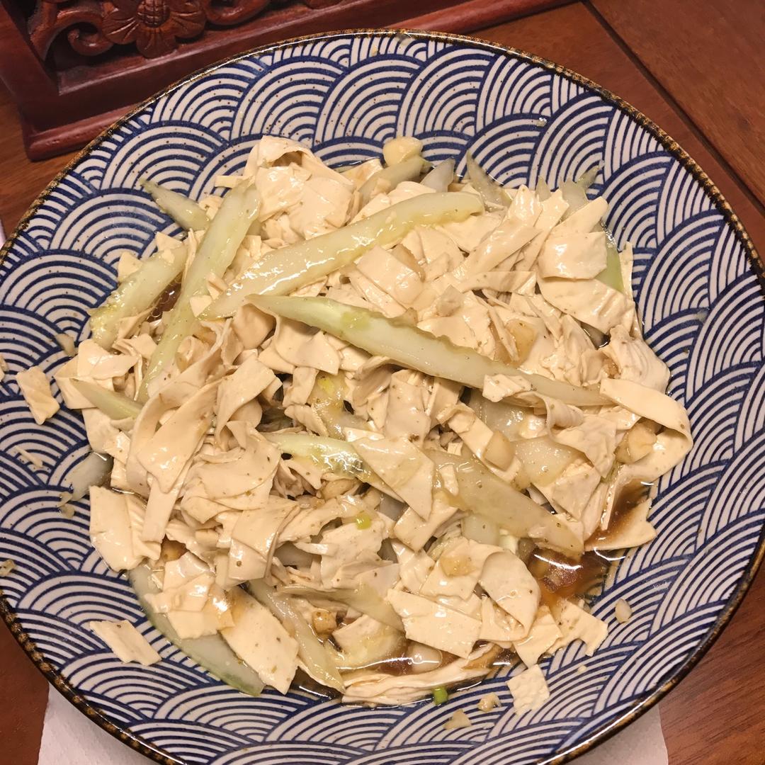 孜然凉拌腐竹小黄瓜（超好吃）