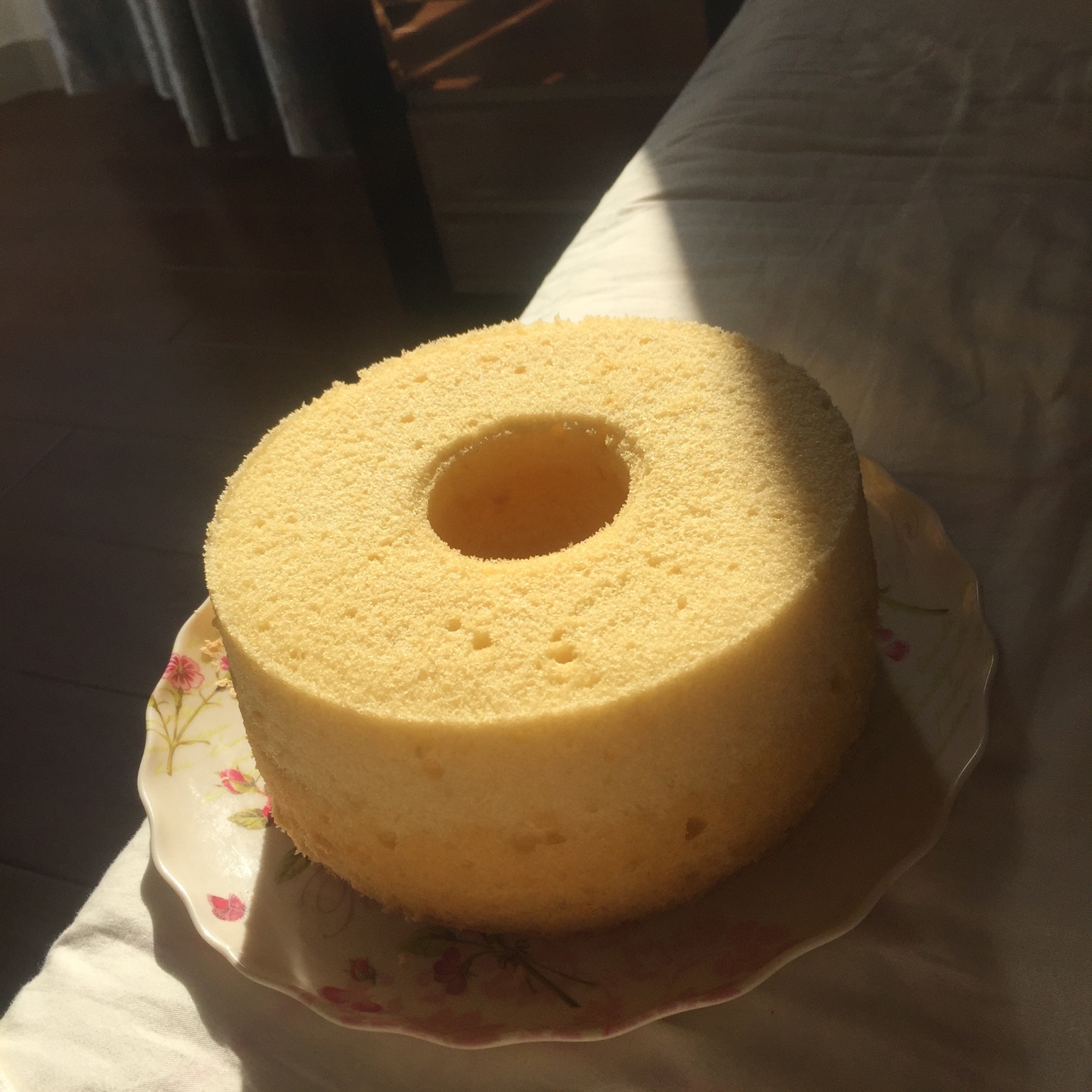 不粘模超完美戚风蛋糕--不塌不缩不开裂