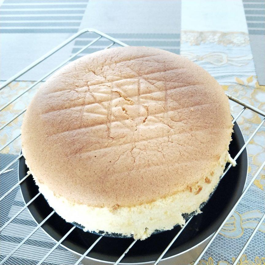 简单好做的8寸戚风蛋糕