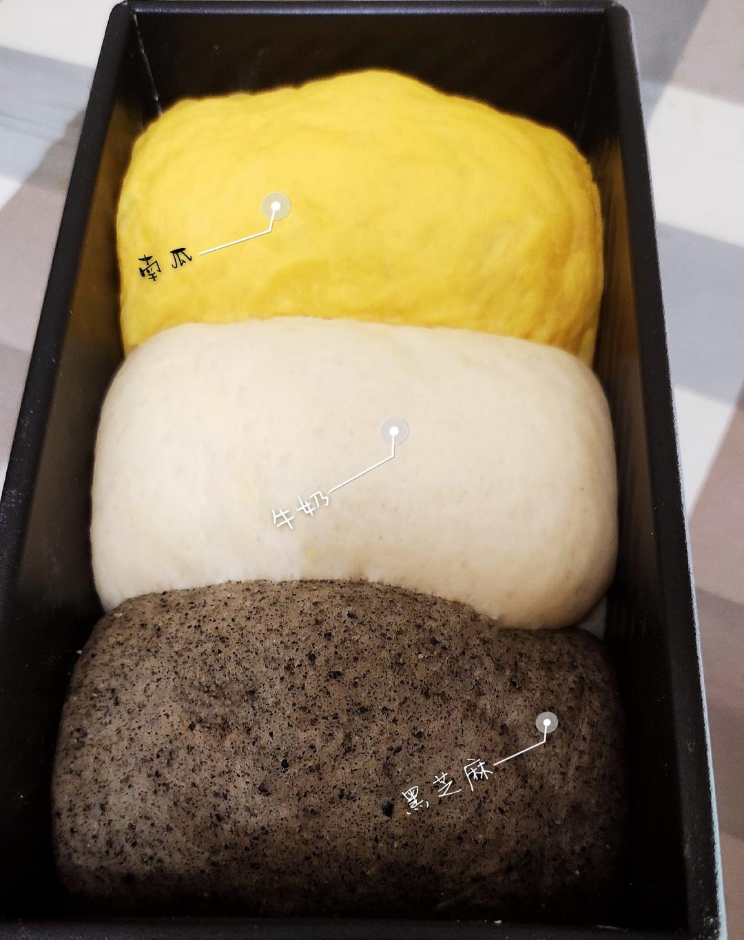 牛奶吐司