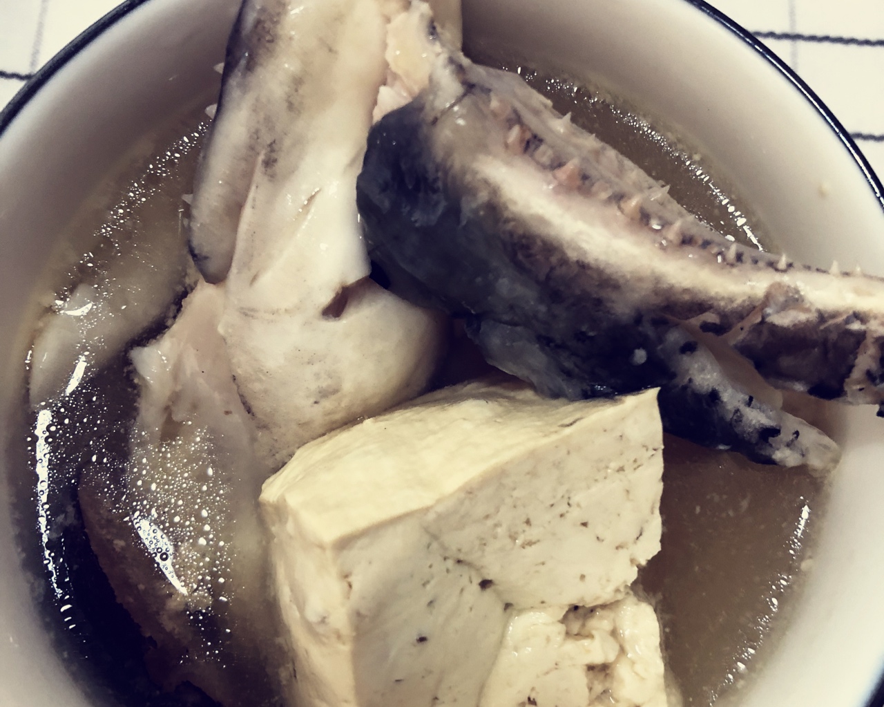 增强记忆的汤 天麻鱼头豆腐汤的做法