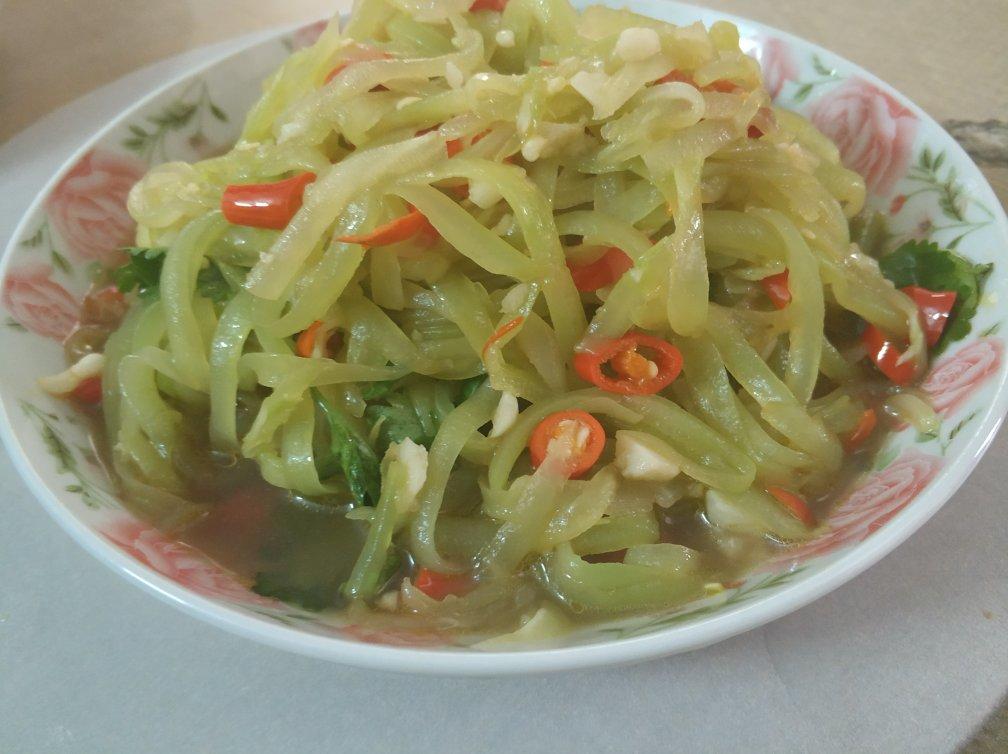 凉拌莴笋丝