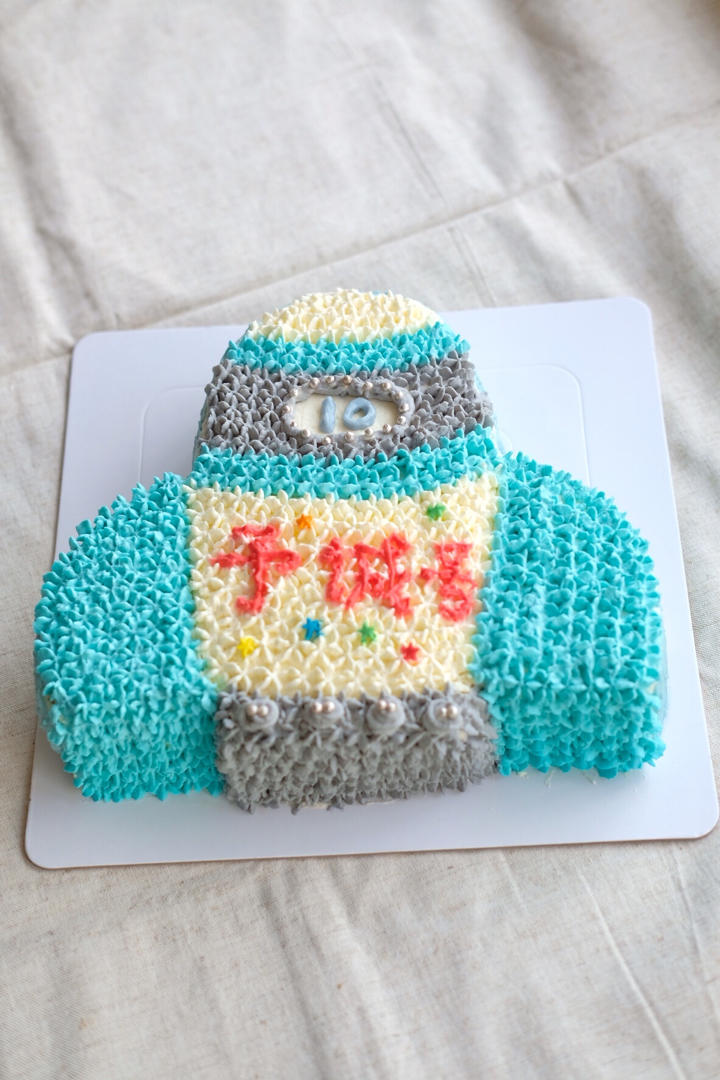 儿童卡通火箭生日蛋糕