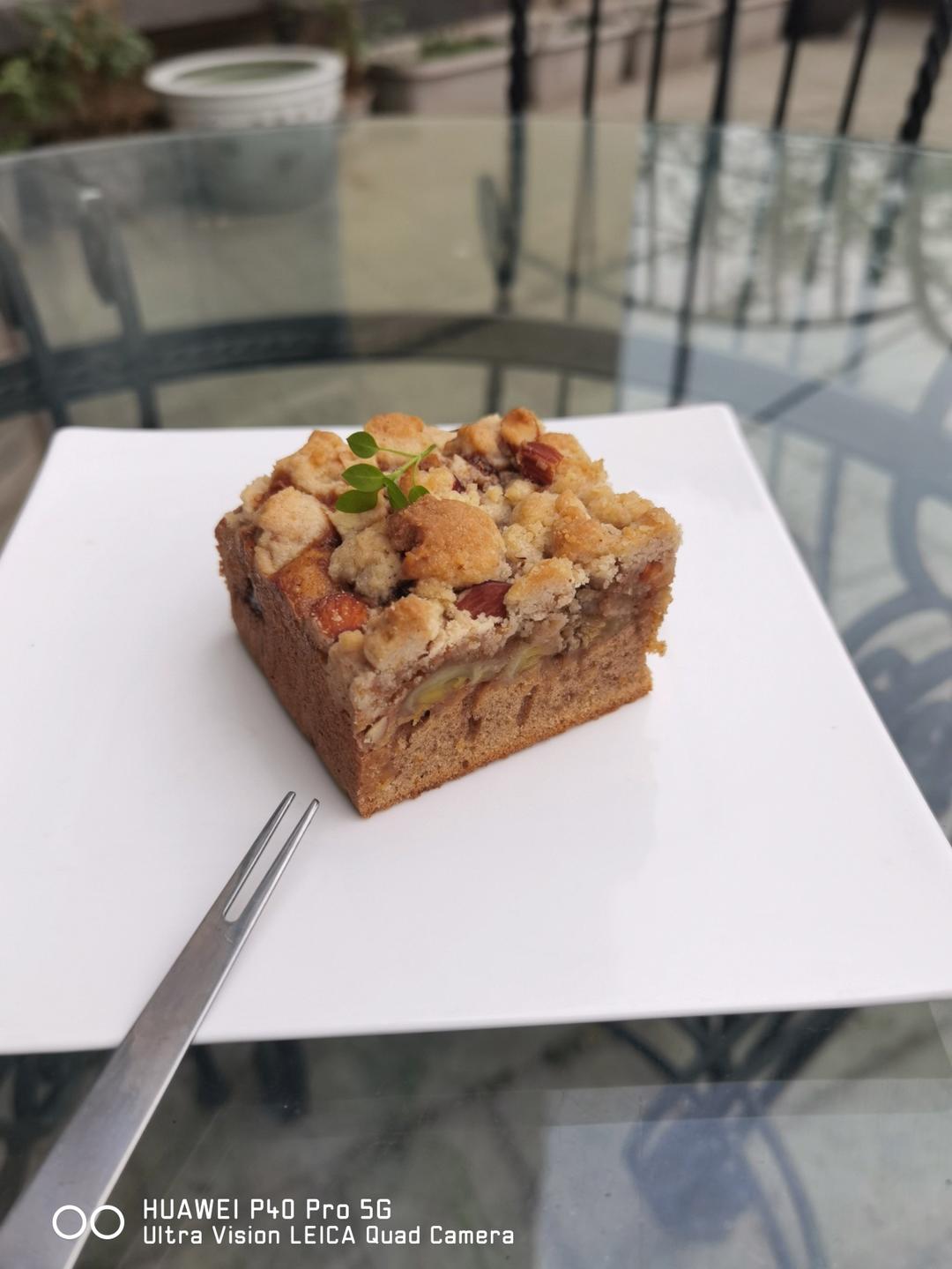 韩式焦糖香蕉酥粒蛋糕：一次吃到3种层次，韩国咖啡馆热门常备甜点