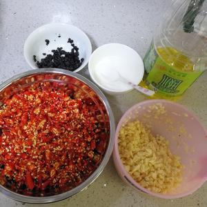 香气满满辣味十足的小米辣椒酱的做法 步骤1