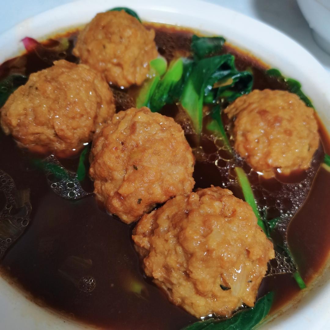 红烧狮子头(四喜丸子)家庭版，简单美味
