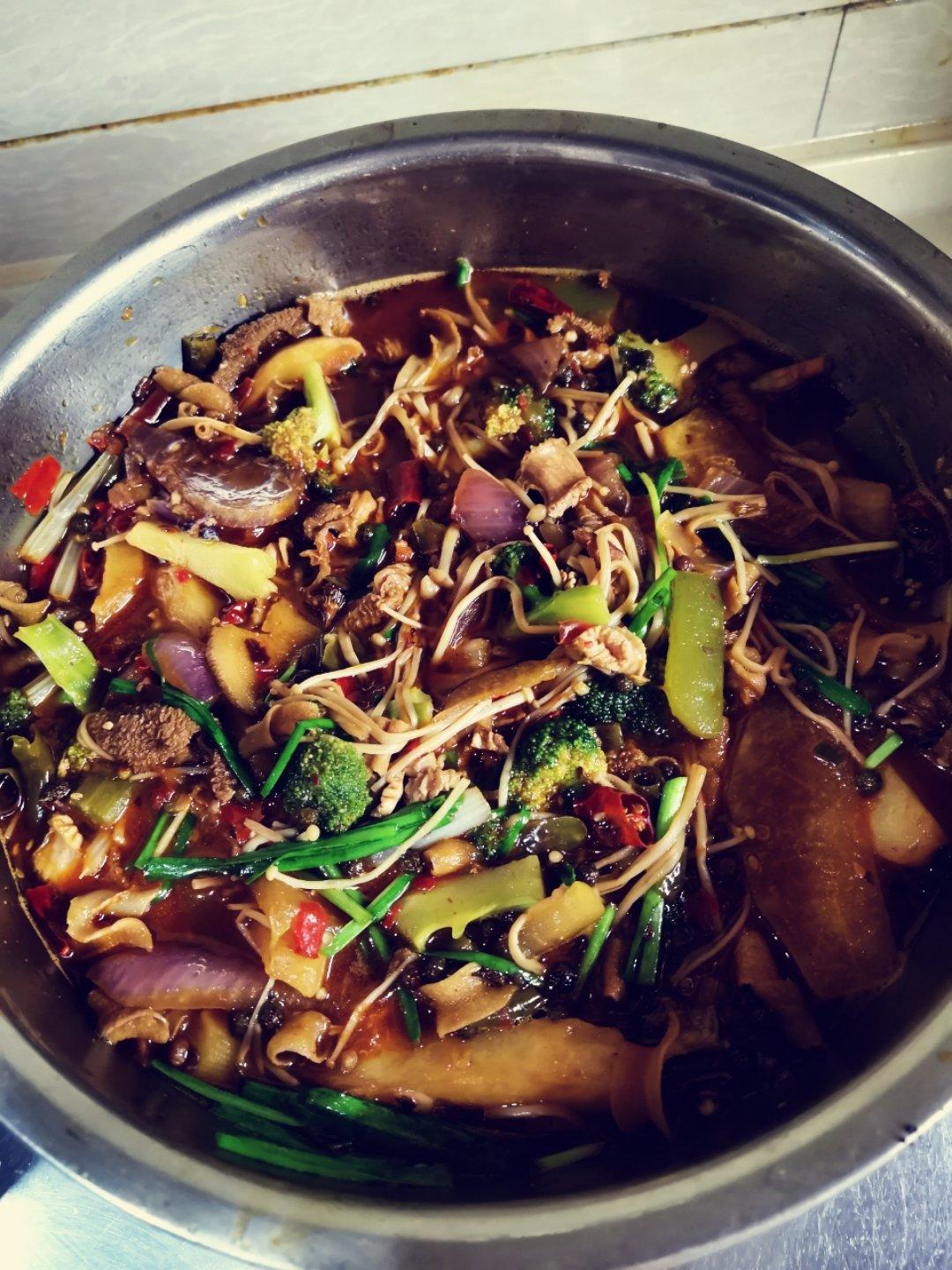 干锅鸡杂