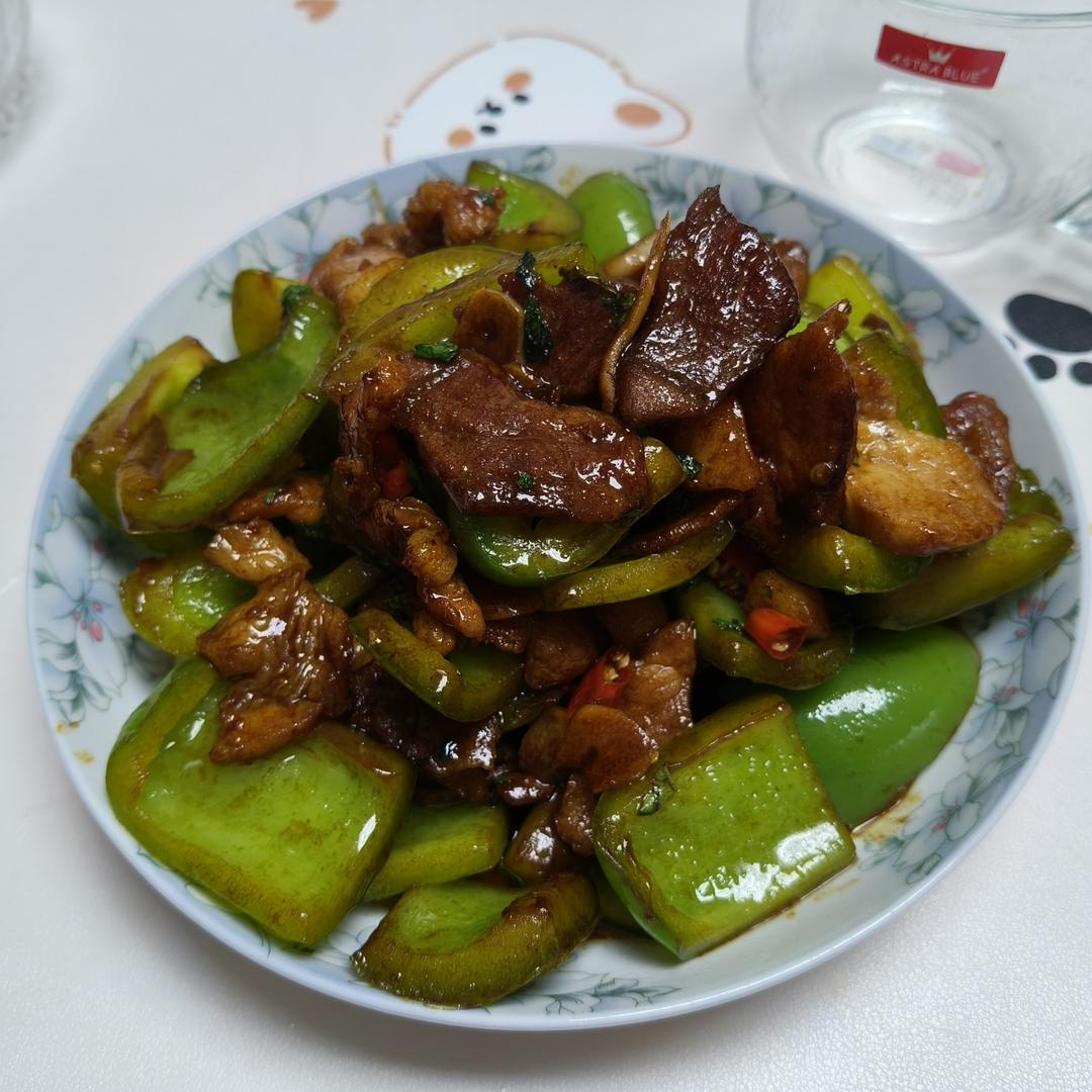 下饭神器👉青椒炒肉