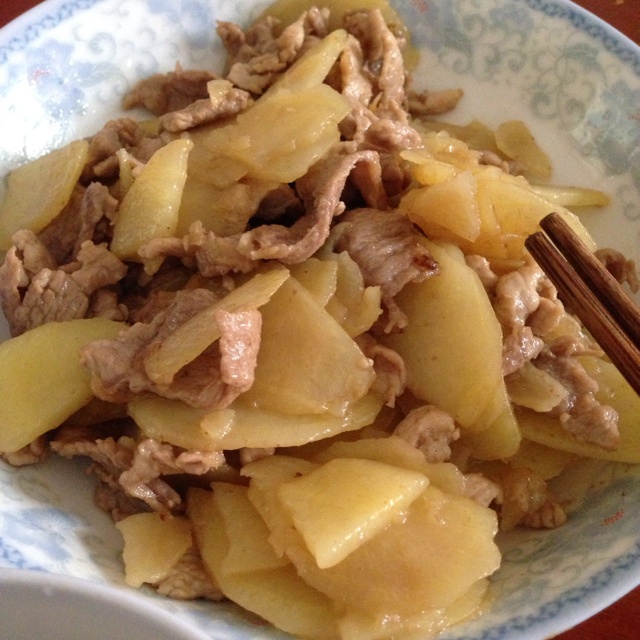 土豆炒肉片