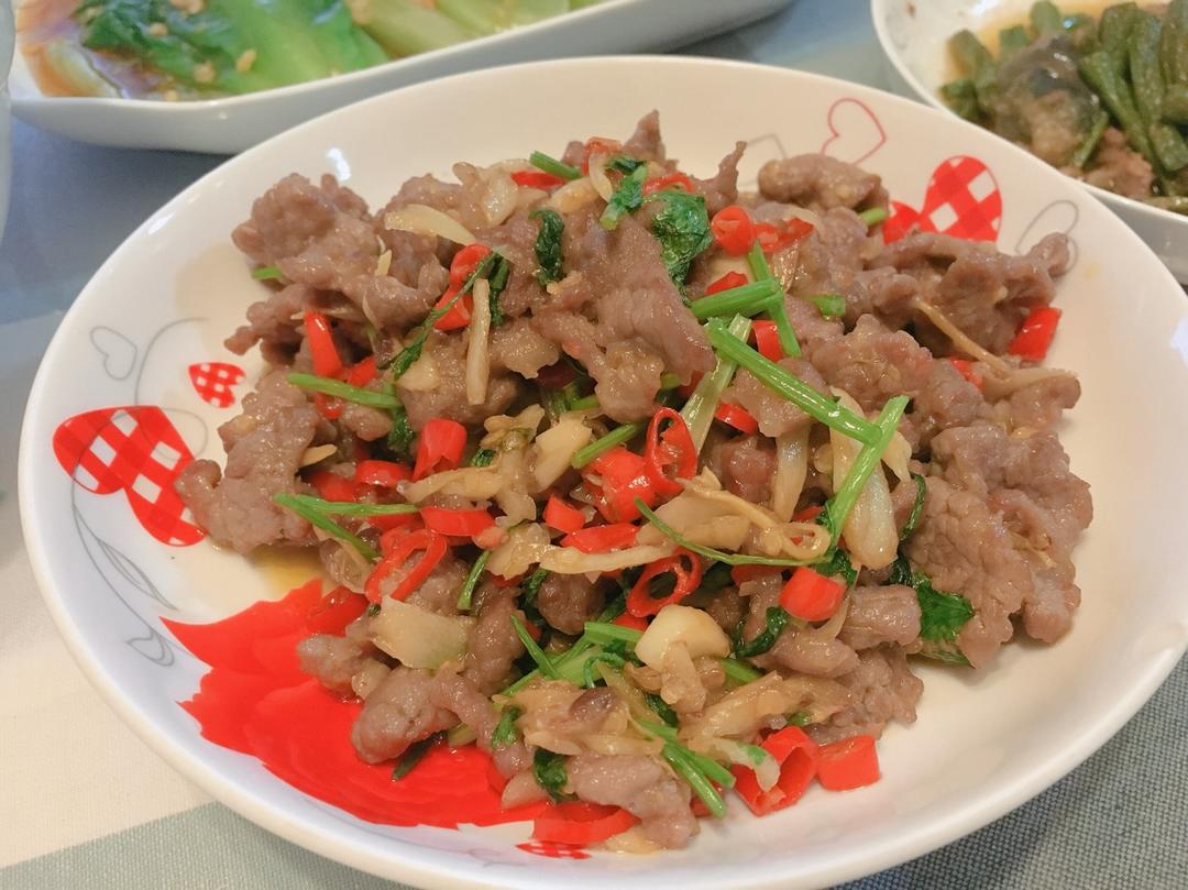 小炒牛肉（小白也可以做的超好吃！！）