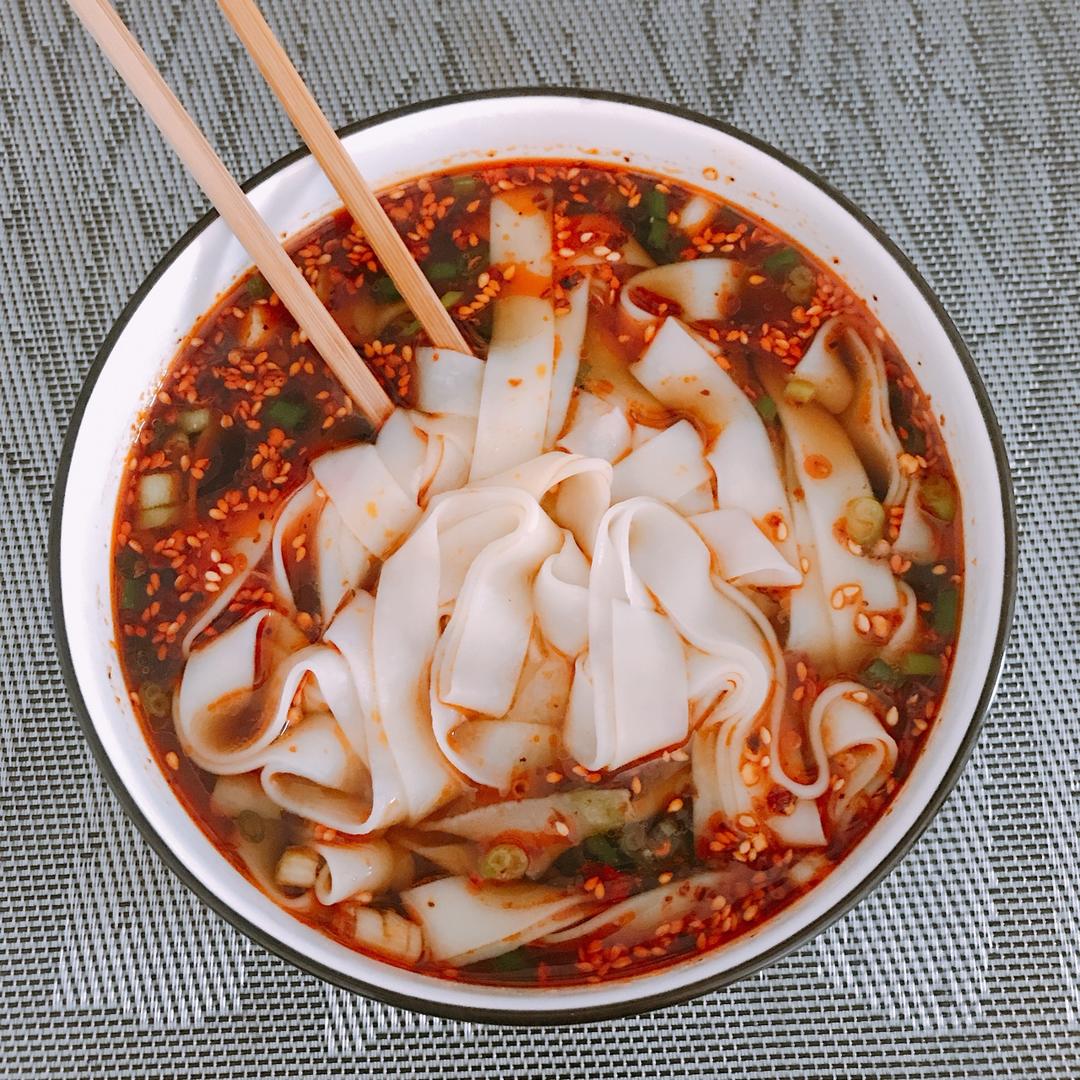 麻辣小面/酸辣面