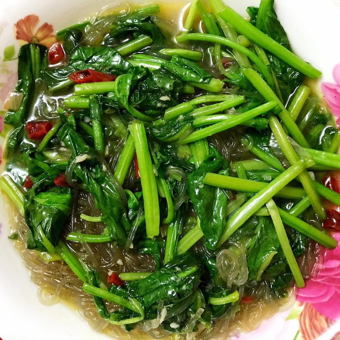 菠菜炒粉丝