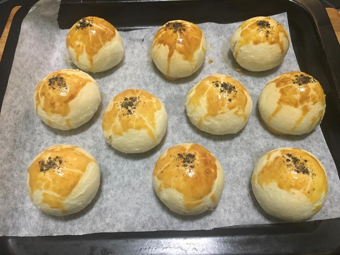 蛋黄酥酥酥（超级奶香黄油版）