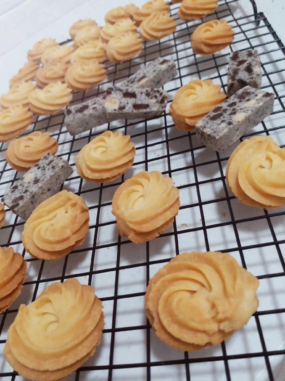 缤纷牛轧糖