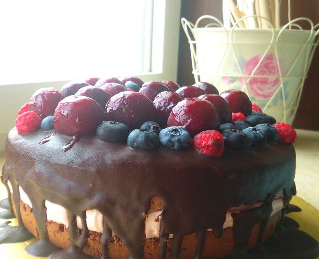 仲夏浆果朗姆巧克力蛋糕配樱桃芝士慕斯的做法